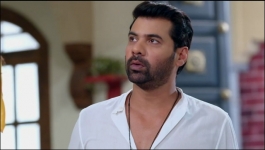 Pyaar Ka Pehla Naam Radha Mohan - 11th April 2023